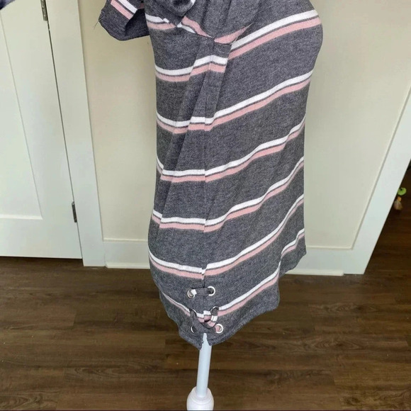 NWT Pink Republic Pink White and Gray Striped Pullover Sweater With Scoop Neck - Picture 7 of 14